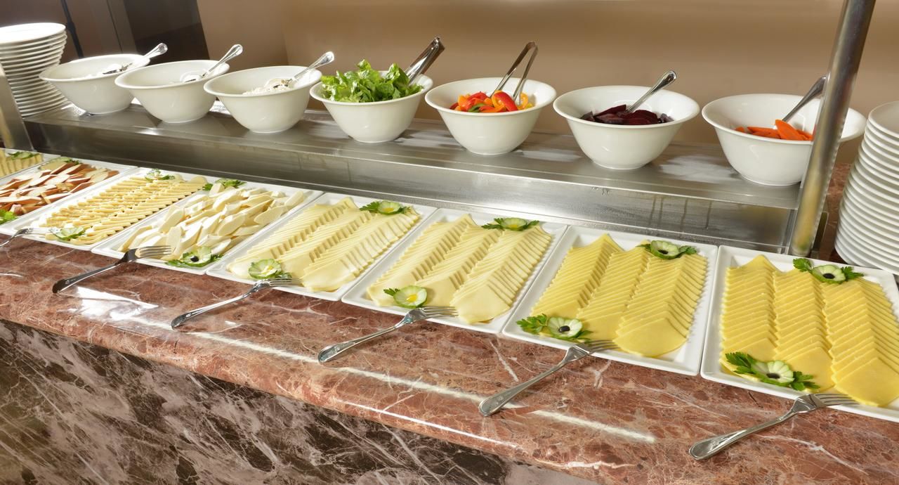 Отель Ani Grand Hotel Yerevan Ереван