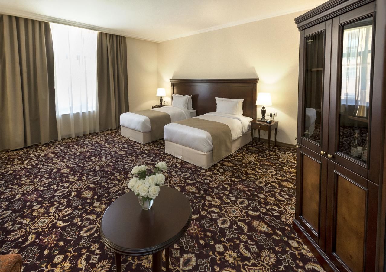 Отель Ani Grand Hotel Yerevan Ереван-46