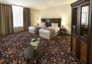 Отель Ani Grand Hotel Yerevan Ереван Стандартный люкс-5