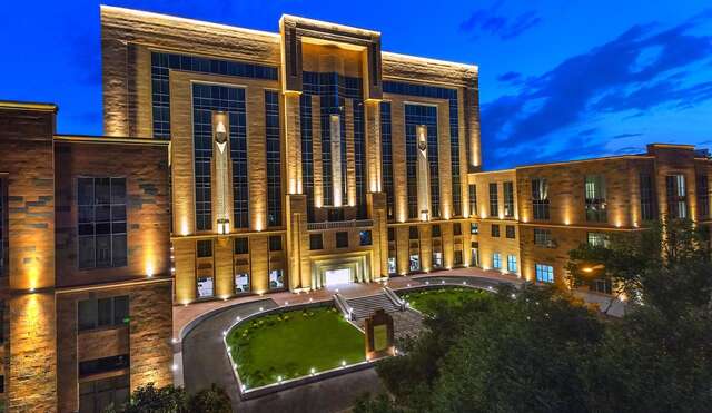 Отель Ani Grand Hotel Yerevan Ереван-3