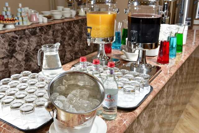 Отель Ani Grand Hotel Yerevan Ереван-30