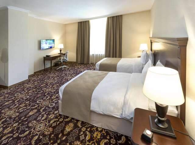 Отель Ani Grand Hotel Yerevan Ереван-31