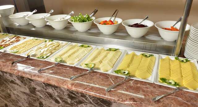 Отель Ani Grand Hotel Yerevan Ереван-35