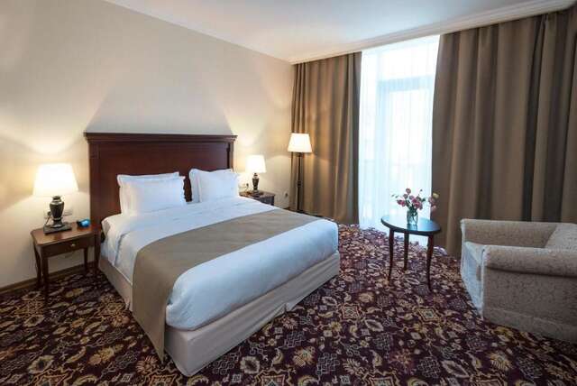 Отель Ani Grand Hotel Yerevan Ереван-48